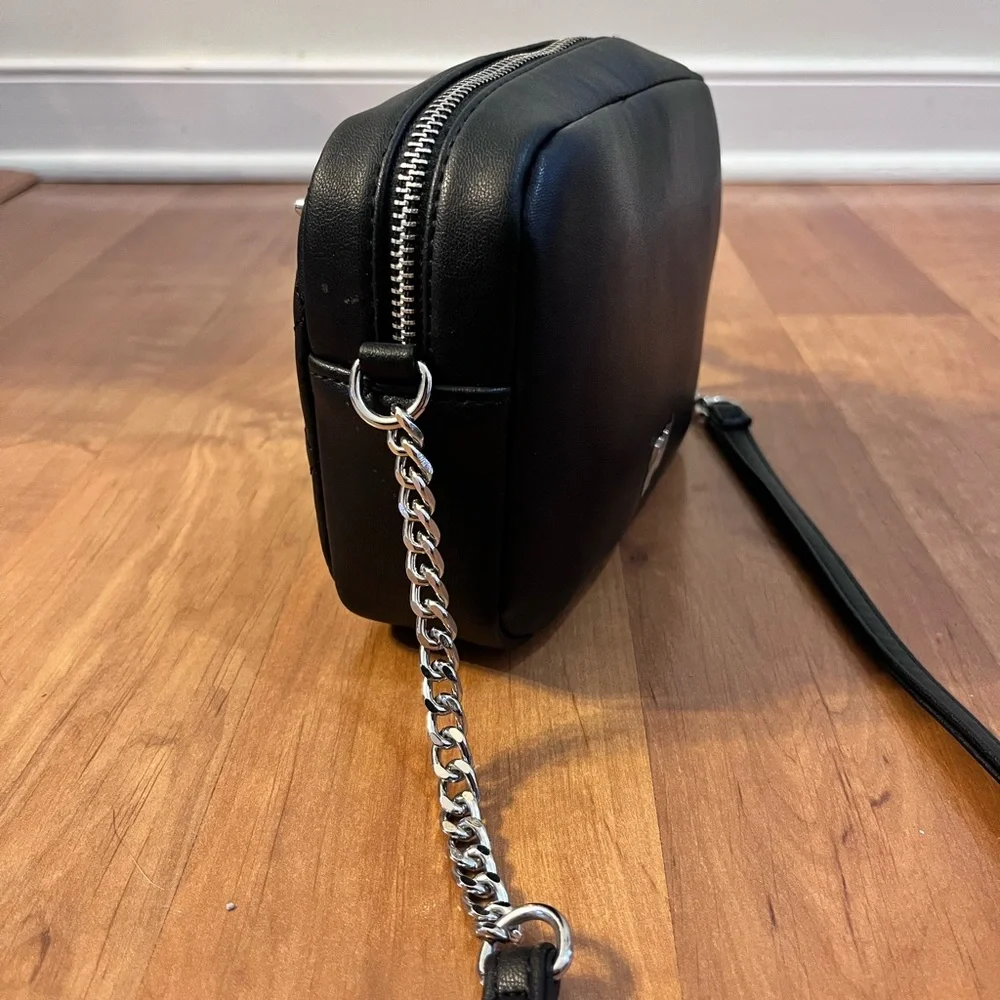 NWOT Rebecca Minkoff Black Quilted Cross Body - Picture 3 of 8
